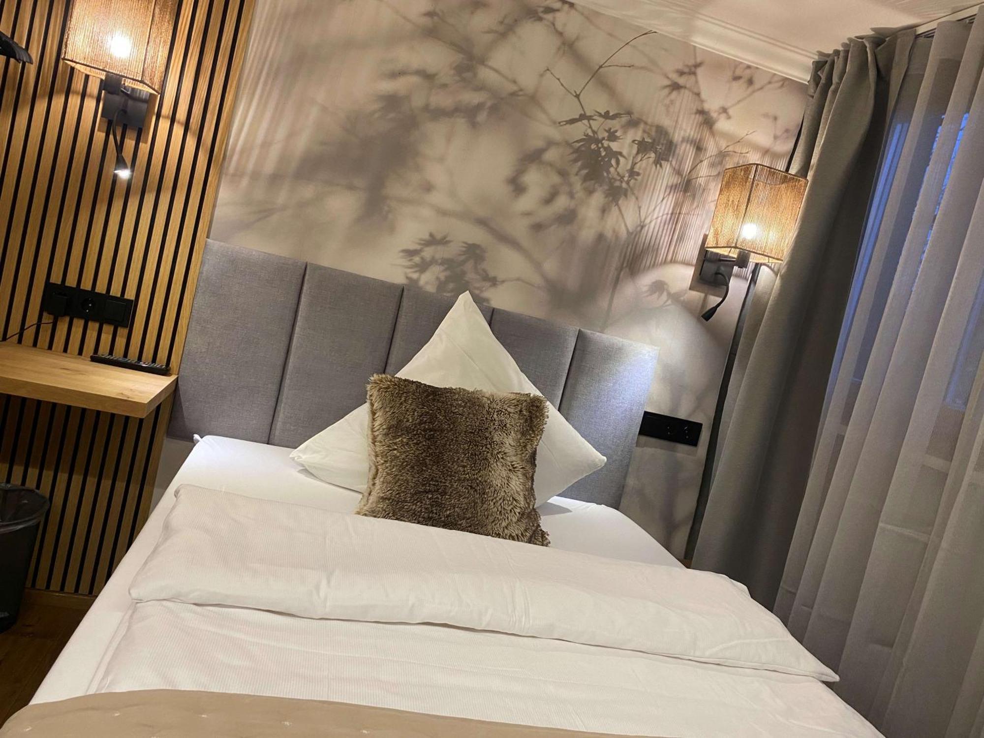 Hotel Boutique - Zum Schloss 4*