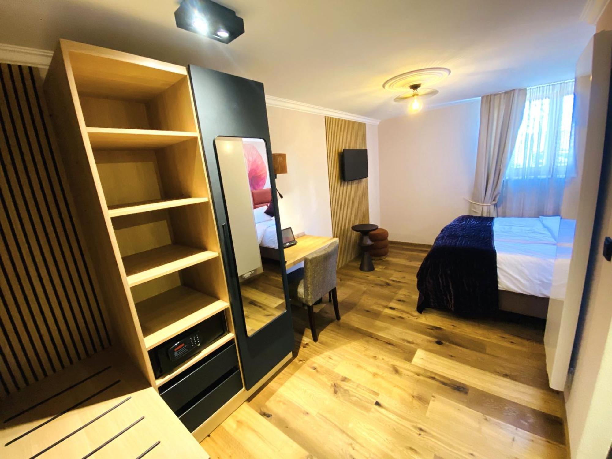Boutique - Zum Schloss 4*